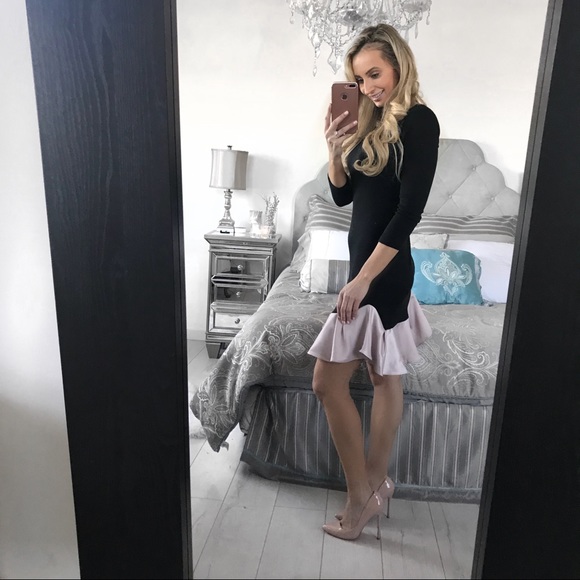 Elegant Mini Sweater Dress - Picture 3 of 5